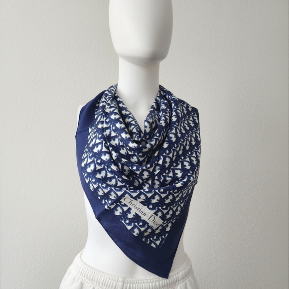 Auth Dior Montiagne Trotter Silk Scarf - Picture 3 of 8